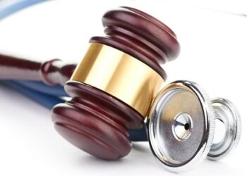 Cazurile de malpraxis vor fi soluționate de Tribunal | Legea a fost promulgată