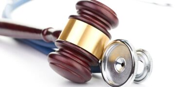 Cazurile de malpraxis vor fi soluționate de Tribunal | Legea a fost promulgată