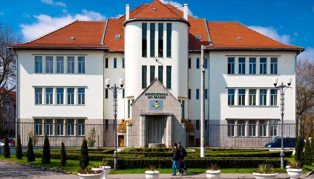 Universitatea din Oradea, locul 13 în topul universităților din România