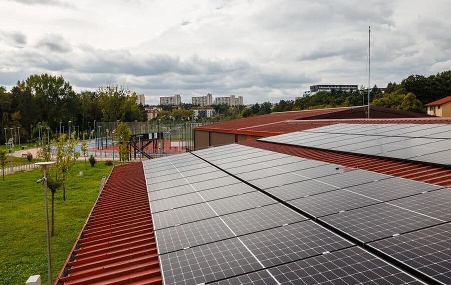 Șase clădiri publice din Oradea vor fi alimentate de la sisteme fotovoltaice | Care sunt acestea
