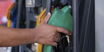 Motorina se scumpește, dar rămâne sub 9 lei | Cât costă carburanții, azi, în Oradea