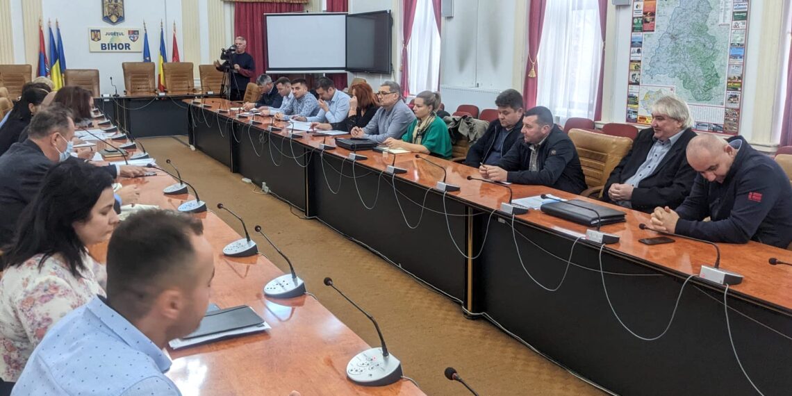 Prefectul de Bihor, demersuri de simplificare a procedurii prin care se acordă 50% reducere la facturile pentru curent ale locuitorilor din Apuseni