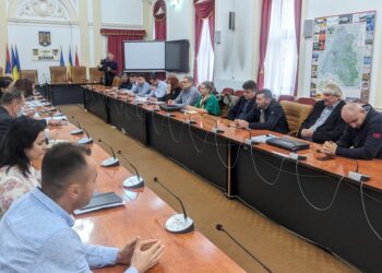 Prefectul de Bihor, demersuri de simplificare a procedurii prin care se acordă 50% reducere la facturile pentru curent ale locuitorilor din Apuseni