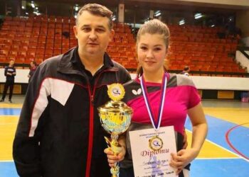 Alesia Sferlea, orădeanca de 15 ani legitimată la CSM Arad, premiată la Gala tenisului românesc