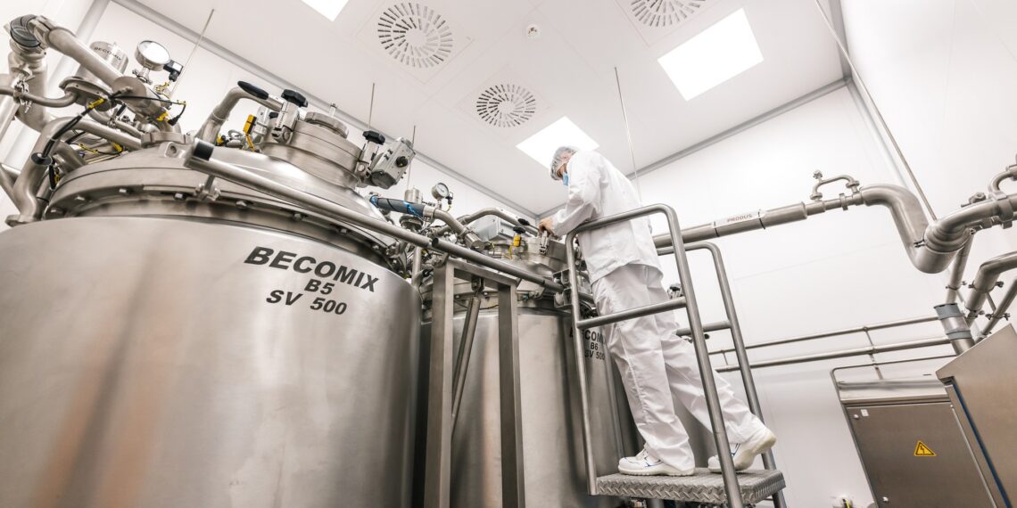 Se întâmplă în România. Au inaugurat cea mai modernă fabrică de medicamente topice din Europa