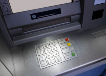 Decizie radicală a unei mari bănci: dispar bancomatele