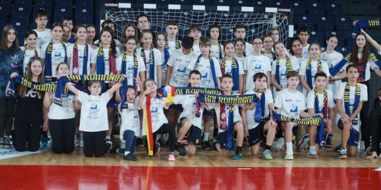 Mari handbaliști pot fi văzuți jucând la Trofeul Carpați. E cel mai puternic turneu organizat în ultimii 10 ani