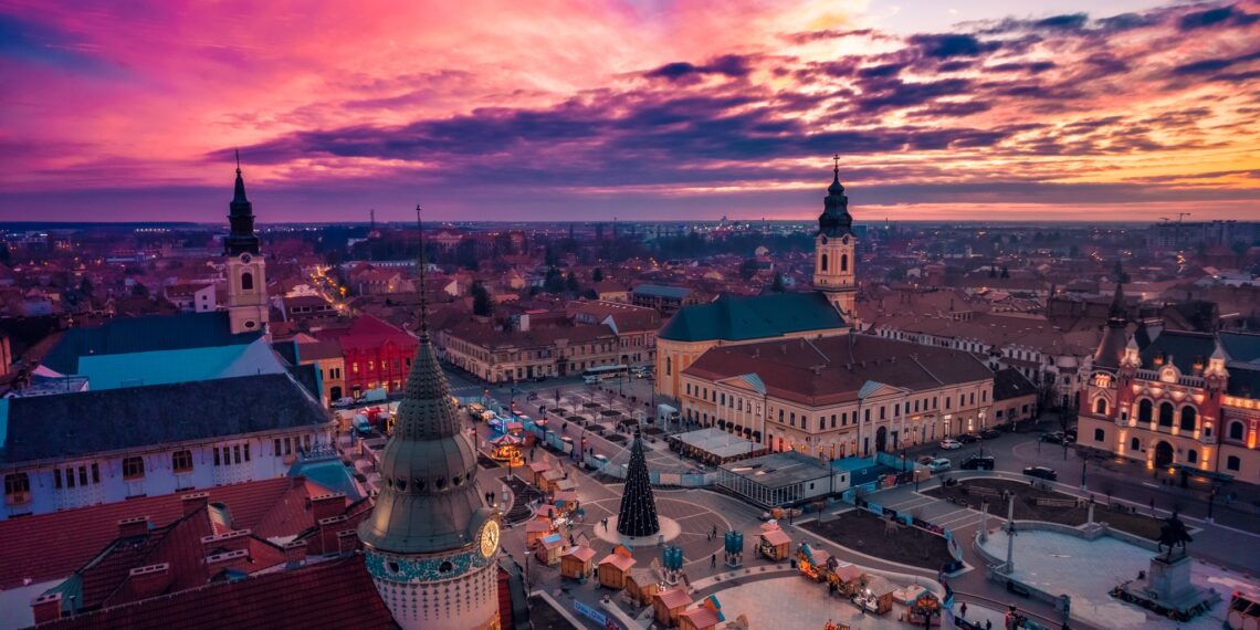 Începe Târgul de Crăciun din Oradea | Se aprind luminile de sărbători