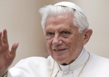 S-a stins și Papa Benedict al XVI-lea. Era grav bolnav