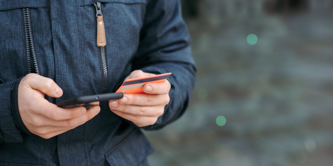 Cont bancar, fără comisioane, pentru fiecare român | Proiectul a trecut de Senat