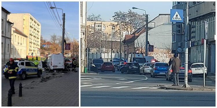 Un șofer din Oradea s-a urcat băut la volan și a ”măturat” stâlpii de pe marginea trotuarului | Ce alcoolemie avea