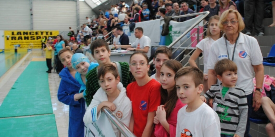 S-a stins soția primului înotător român care a parcurs 100 de metri sub 56 de secunde | Georgeta Schier a fost antrenoare la CSM Oradea