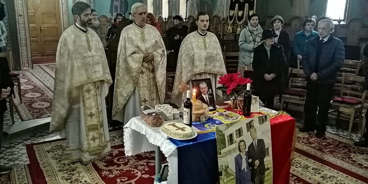 5 ani fără Regele Mihai | Regaliștii orădeni au organizat un parastas de pomenire