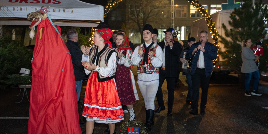 În premieră, la Sântandrei, târg de Crăciun. Duminică vine Moș Crăciun. Patinoar până în februarie