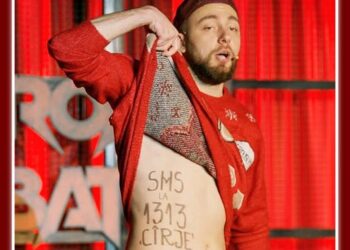 VIDEO.Beiușeanul Mădălin Cârje în finala Stand-up Revolution. Sună mobilizarea. “Un an cu 14 zile de spitalizare și restul de 351 de stand-up”