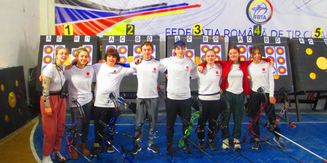 GALERIE. 7 medalii la Naționale. Redpoint Oradea a ocupat podiumul la senioare compound. Ada Luncan, noua campioană naţională la tir cu arcul