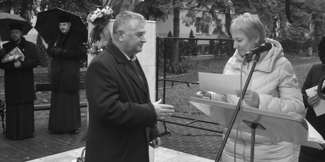 “Un accident stupid într-o clipă fatală a răpit fulgerător comunităţii noastre un om de excepţie”. Băiatul său de 21 de ani e la ATI