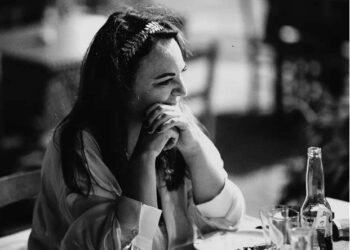 E primul consilier de doliu, prima moașă de moarte din România. Și-a găsit vocația după ce nu a știut ce să facă cu dorul de fratele pierdut