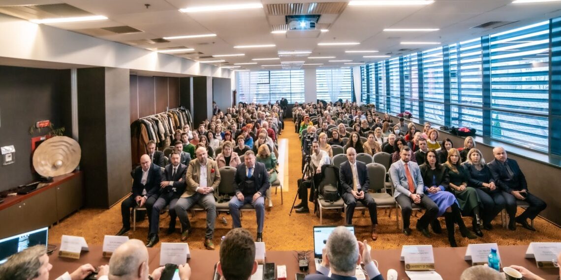 GALERIE. Tendințele și perspectivele în avocatură, discutate la Oradea