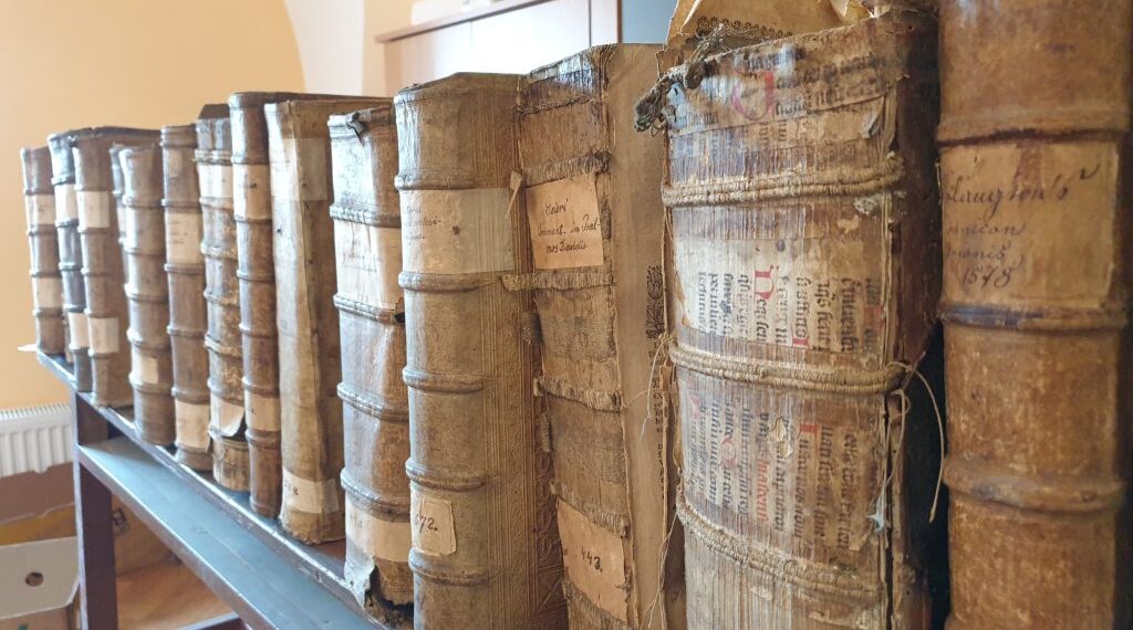 Descoperire epocală prezentată, joi, la Oradea. Are o valoare greu de cuantificat. E considerată o comoară și „seamănă cu una dintre poveștile lui Indiana Jones”