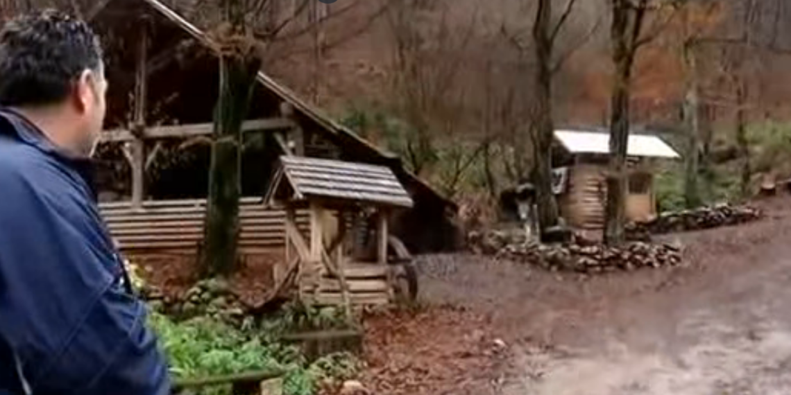 VIDEO. Și-au construit un colț de rai și o afacere de milioane plecând dintr-un vagon forestier împrumutat. De la păstrăvi vânduți cu sacoșa, la vânzări de 8 t/an