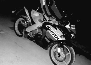 Daniel (Dadu), băiatul de 19 ani din Dobrești strivit de tractor iubea motoarele. Motocicliștii, așteptați la înmormântare
