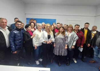Lilla Debelka, președintele ales al Partidului România Suverană, filiala Bihor. Partidul e susținut de Liviu Dragnea