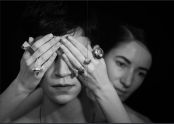 VIDEO.Autorul de bijuterie contemporană Ana Dobraș își etalează comorile