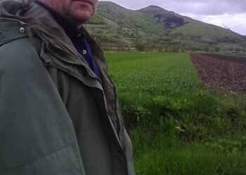 GALERIE. De 15 ani, pe soare, ploaie sau ninsoare, arcașul de la ABA Crișuri, vine cu bicicleta la serviciu. Nu doar în Vinerea Verde