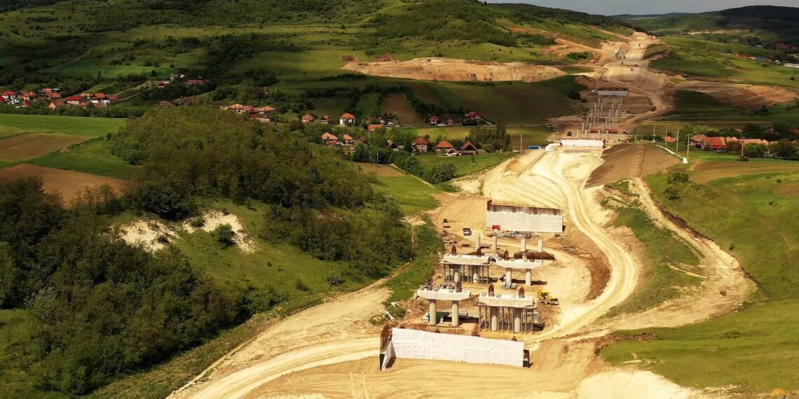 La doi ani de la lansare, licitaţia pentru tronsonul de un milliard de euro, de pe Autostrada Transilvania, anulată