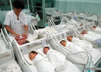 7 ani a muncit fostul parlamentar Florica Cherecheș să modifice Legea Adopțiilor. George Simion spune că e discriminatorie și vrea noi modificări