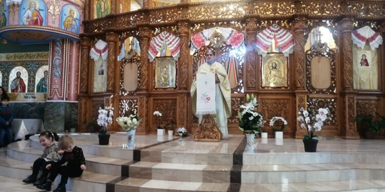 A schimbat costumul de ministru cu sutana. Marcel Boloș, din fotoliul de la Investiții Europene în Altar