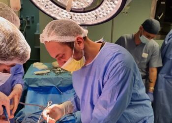 UPDATE. O familie zdrobită de durere oferă darul vieții din moarte. Cine e al doilea donator în nici o săptămână din Bihor. A suferit o traumă cranio-cerebrală