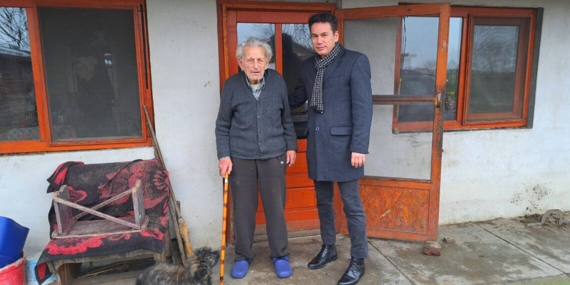 A refuzat să se înscrie în colectiv și a mers după gratii. A sărbătorit 101 ani cu primarul Török László la ferma cumpărată de părinții săi