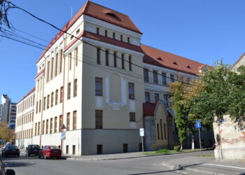 Situație fără precedent într-un colegiu național. Profesorii au formulat plângeri penale împotriva unor elevi și refuză să țină ore la unele clase