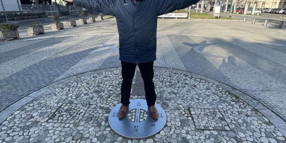 GALERIE. Primarul Șteiului promovează turismul cultural în orașul împărțit între Italia și fosta Iugoslavie de creionul capilor marilor puteri. Va fi capitală culturală europeană în 2025