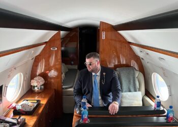 Lamborghini-ul lui Victor Micula, confiscat în Elveția.”Am plătit o grămadă de bani să-mi scot Lamborghini-ul pe faptele tale”