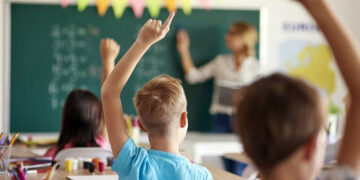 Ministrul Educaţiei a aprobat calendarul înscrierilor în învăţământul primar, pentru anul şcolar 2023-2024: între 3 mai şi 15 iunie