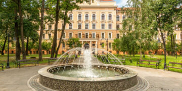 Experiment social cultural la Muzeul Ţării Crişurilor: bunicii, ghizi de o zi pentru nepoţii lor