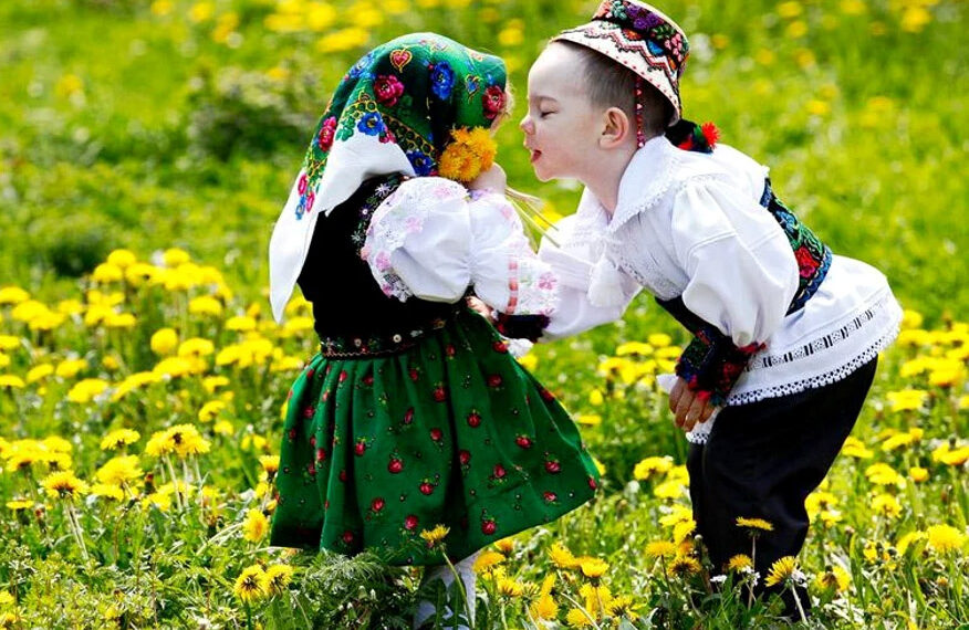 Celebrând Dragobetele: Sărbătorile iubirii, explicate pe înţelesul tuturor la Colocviile Muzeului Țării Crişurilor