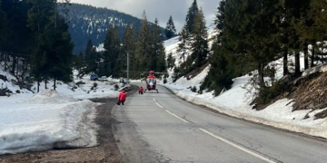 UPDATE. Femeie accidentată grav în zona pârtiei Vârtop- Arieșeni. E inconștientă și intubată după ce s-a răsturnat cu ATV-ul. Ce a pățit