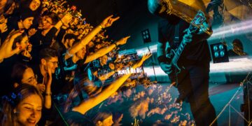 VIDEO. Alternosfera lansează, pe 24 februarie, Imnuri de război și vine în turneu la Oradea. Afterparty cu muzică de rock după concert