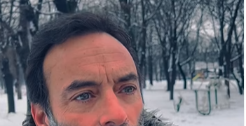 VIDEO. Anthony Delon și Mickey Rourke se întâlnesc la Oradea după 20 de ani. Fiul celebrului Alain Delon, plimbare prin Parcul Brătianu