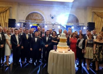 Strângere de fonduri pentru sănătatea și educația copiilor la Balul Lions