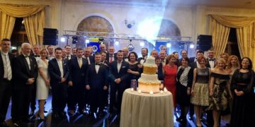 Strângere de fonduri pentru sănătatea și educația copiilor la Balul Lions