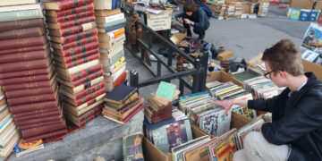 Bihorul a pierdut 80% din bibliotecile publice. Fondul de carte constituit din cărți vechi de 30-40 de ani