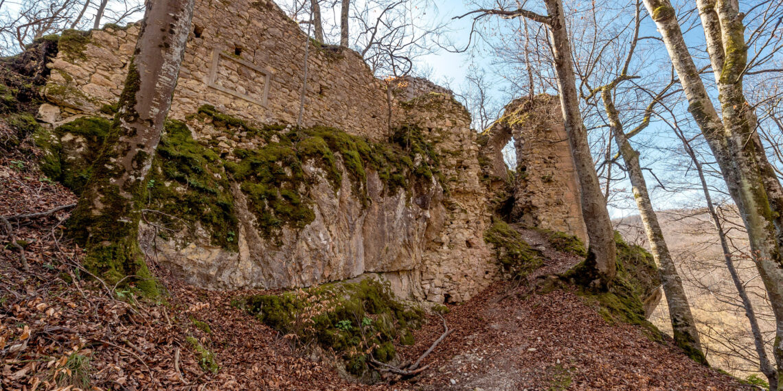 Cetatea Piatra Șoimului, restaurată cu 2 milioane de euro. Punct de atracție turistică datat 1242