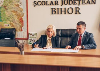 Antreprenorii merg în școlile din Bihor să-i familiarizeze pe elevi cu afacerile