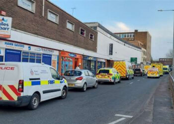 Cuplu, găsit mort într-un salon de tatuaje