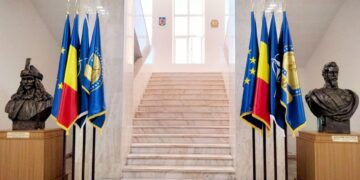 Comisar șef de poliție în cadrul Direcției Generale Anticorupție, reținut pentru trafic de influență. Promitea angajări în spital